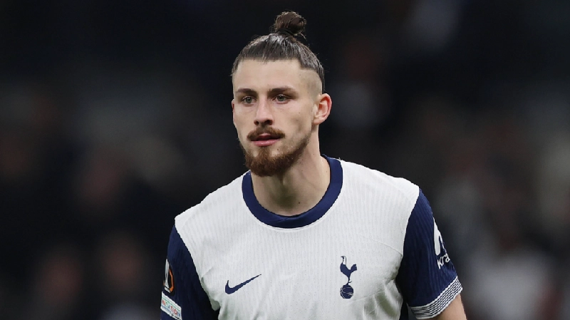 Radu Dragusin Berpotensi Pindah ke Roma di Era Kepelatihan Thomas Frank