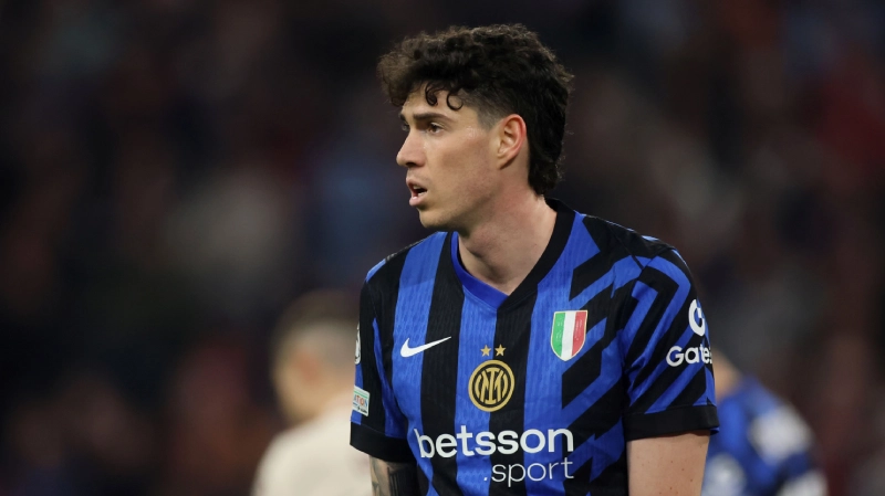 Barcelona Targetkan Alessandro Bastoni: Strategi Besar Menuju Musim Baru