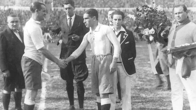 Perkembangan Era Awal 1930 - 1970 - Piala Dunia FIFA 2026 - BC Game Indonesia