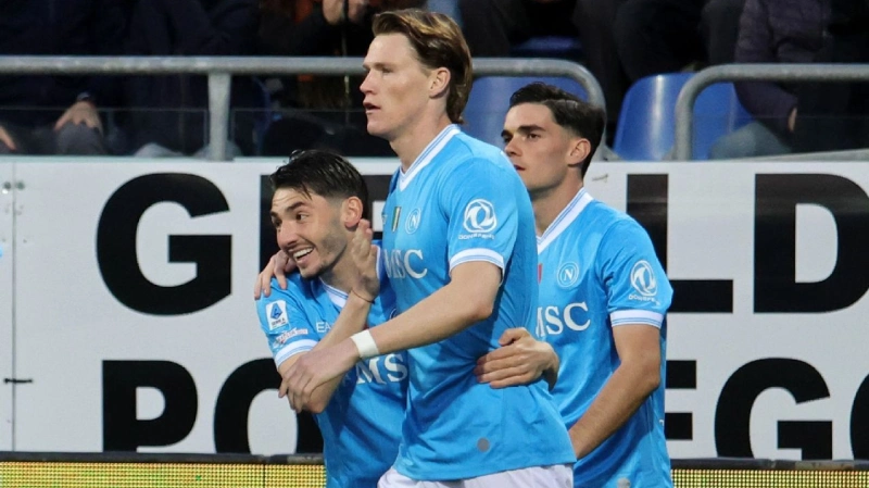 Head to Head Napoli vs AC Milan