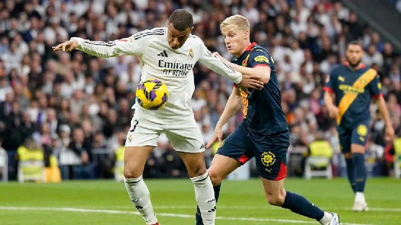 Head-to-Head & Statistik Penting