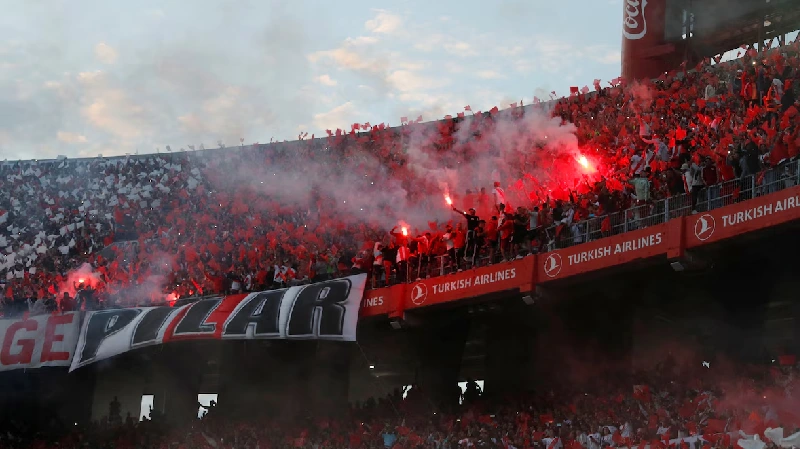 Reaksi Penonton Antara Takut dan Loyalitas