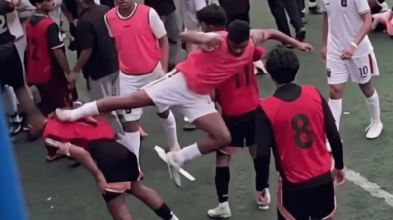 Tindakan Liar di EPA U-20: Kungfu Kick yang Mengguncang Sepak Bola Muda